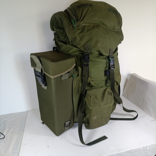 Side pouch bergen - side,